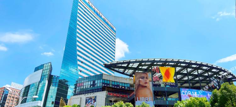 云上四季尚品酒店(昆明南屏步行街百大店)图片