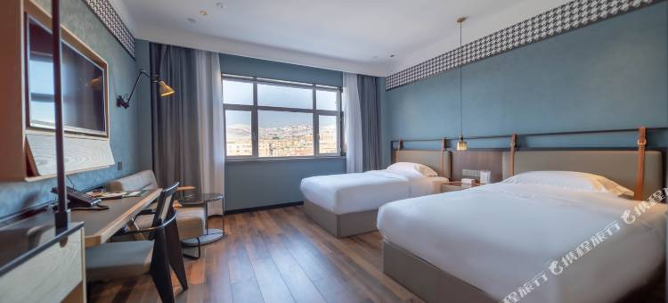 阿勒泰泊客阳光酒店(将军山滑雪场店)图片