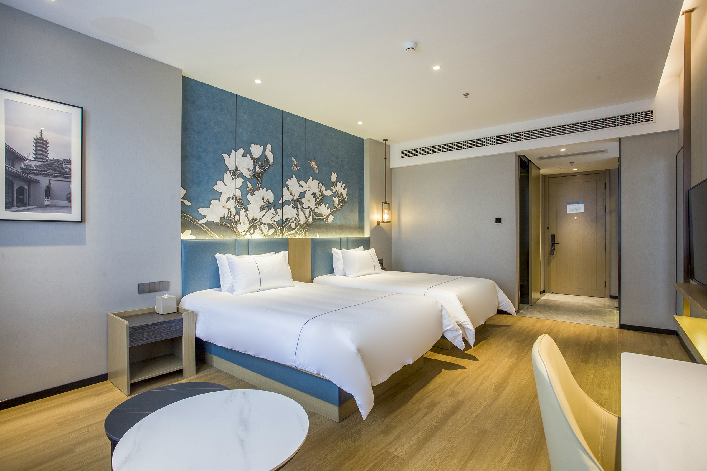 Magnotel (Zhenjiang South Railway Station Greenland Plaza Branch)Over view