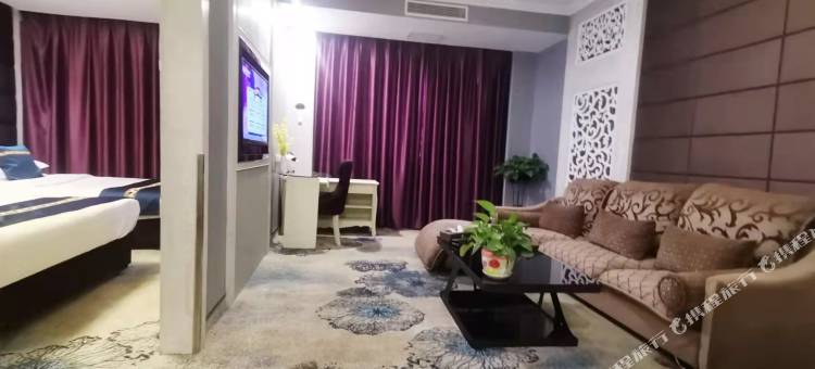 敦煌嘉年华国际酒店(沙洲夜市店)图片