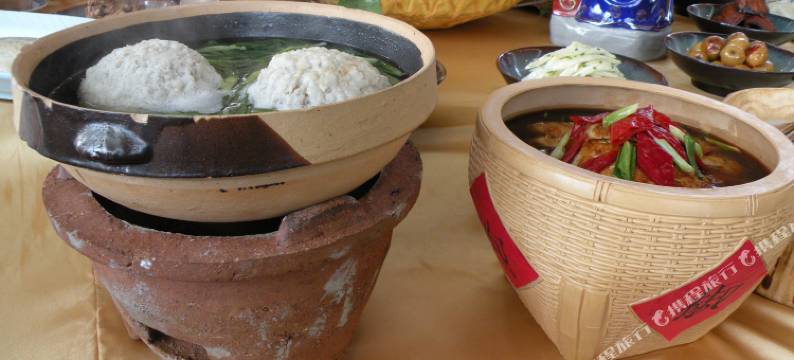 陆良桂华花园酒店图片