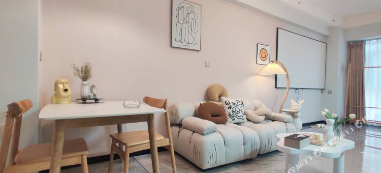 陌舍酒店(新乡市政府高铁东站店)图片