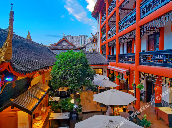 文君楼庭院·美食酒店(宽窄巷子通惠门地铁站店)