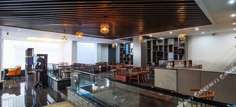 铭江悦温泉酒店(丹东鸭绿江江畔安东老街店)图片