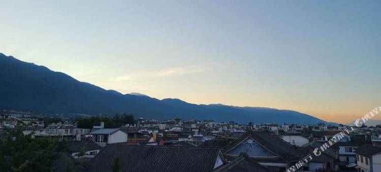 大理古城人民路花照影客栈图片