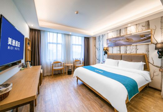 Midi HotelHotel Overview