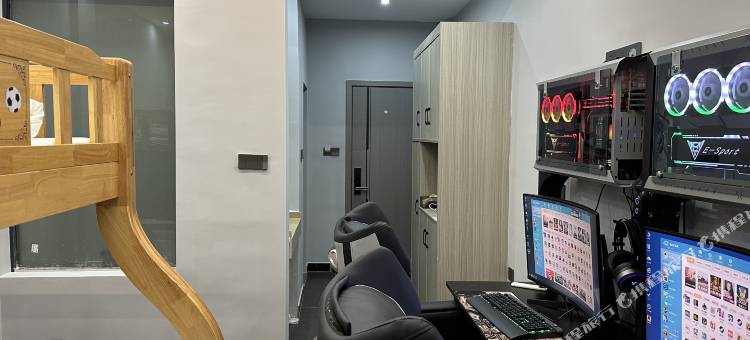 艺铂电竞酒店图片