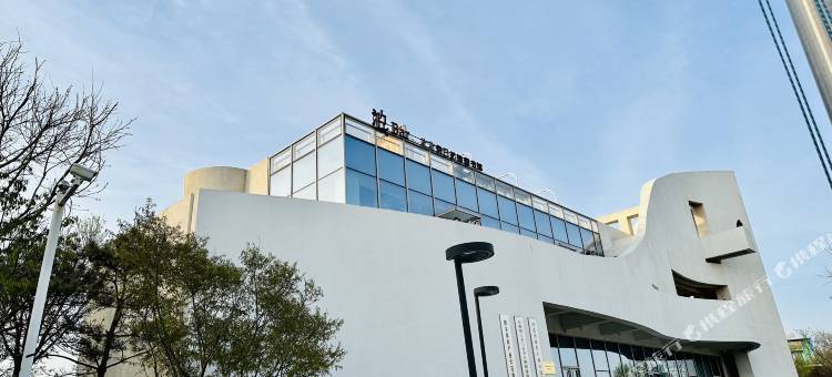 沁海·假日亲子民宿(蔚蓝海岸店)图片