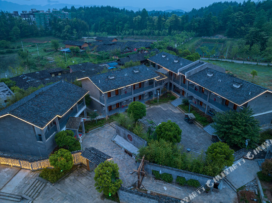 利川凉雾北夷城夷城民宿