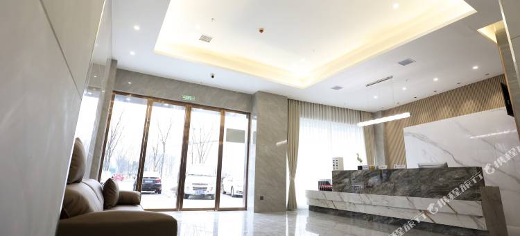 O_W桔子周酒店(南县人民医院店)图片