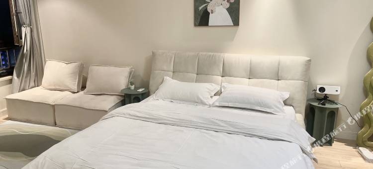 青岛小柒家民宿(融创茂店)图片