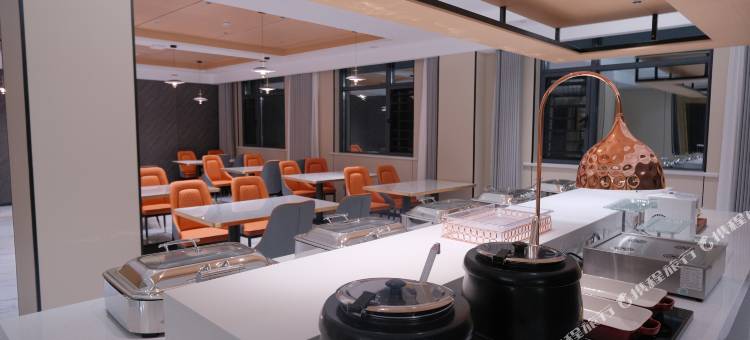 白玉兰酒店(英山汽车站店)图片