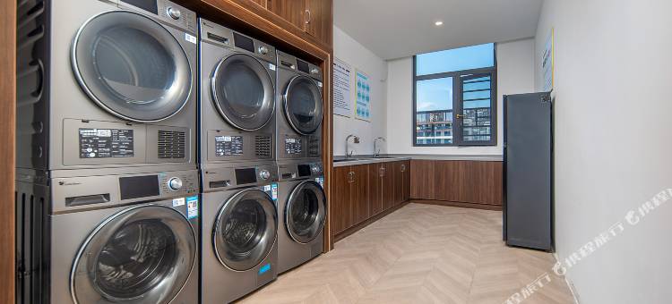 铂莱特酒店(景德镇北站店)图片