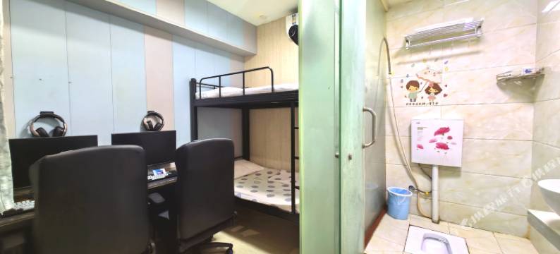 victory维客电竞民宿(武汉光谷广场地铁站店)图片