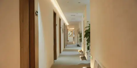 晨舍酒店(西安南稍門地鐵站小南門早市店)