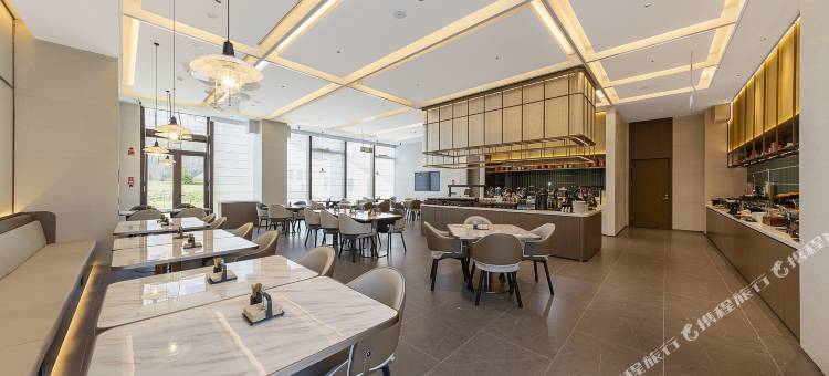 厦门环岛南路曾厝垵亚朵酒店图片