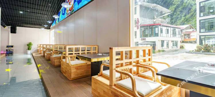 毕棚沟·鑫晟恒忆太空舱·汤泉Vacation营地(理小路店)图片