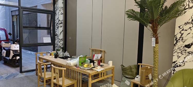 巷野轻奢民宿(县人民医院店)图片