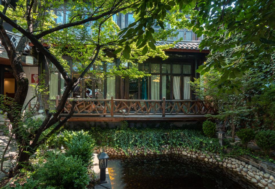 丽江古陌庭院客栈（束河古镇店）外景图