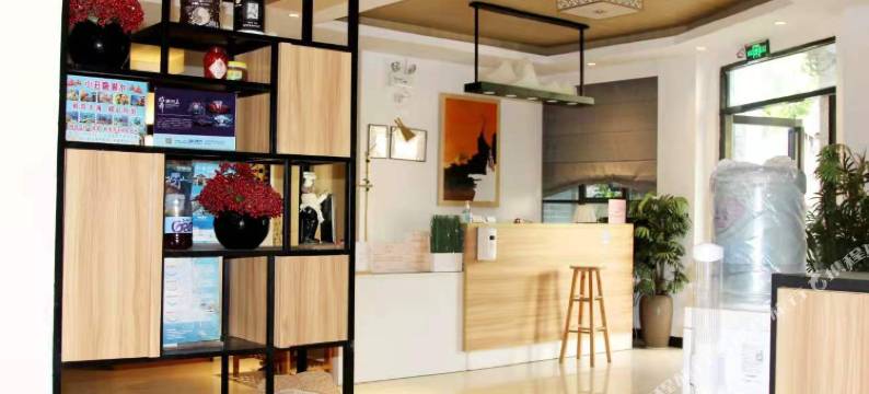 兰博·秋语酒店(涠洲岛五彩滩店)图片