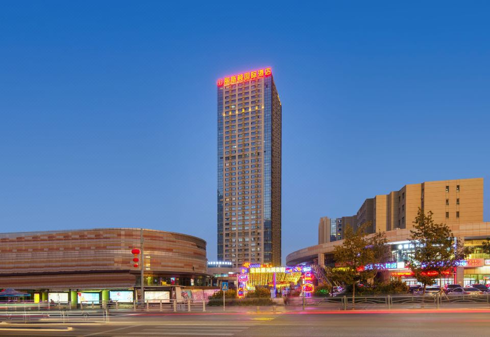 乌鲁木齐丽斯顿国际酒店外景图