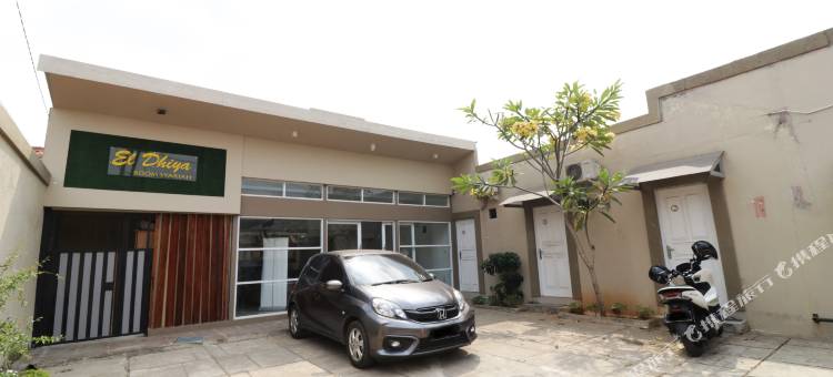 红色伙伴卡拉瓦奇埃尔迪亚伊斯兰酒店(El Dhiya Syariah)图片