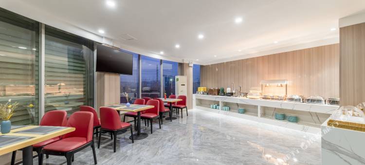 铂曼酒店(潍坊临朐汽车总站店)图片