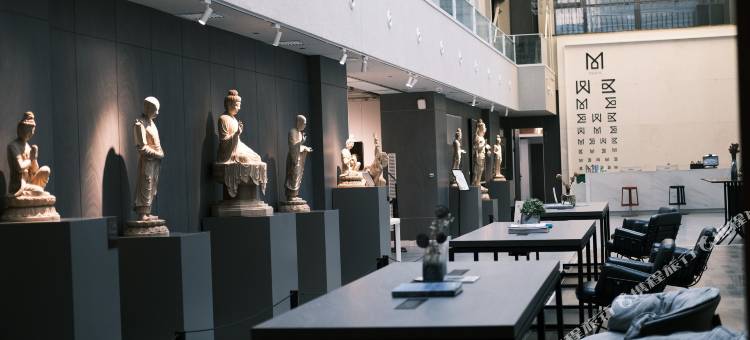 TOWO艺术酒店(兰州财经大学省气象局地铁站店)图片