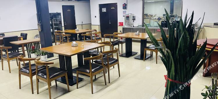 富裕峰哲汇宾馆图片