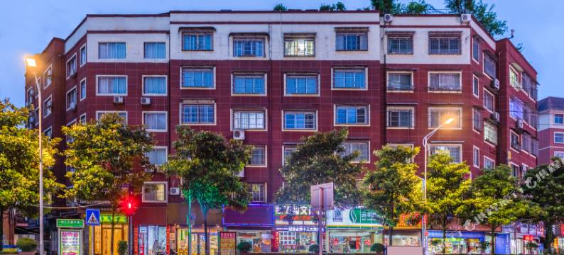 锦里酒店(都匀市区石板古街店)图片