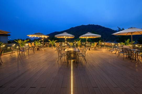 街子古镇藤香阁星空露台观景民宿(古戏台店)