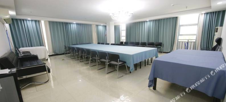 克拉玛依海纳酒店图片