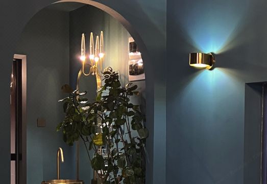 We SeeHotel Overview