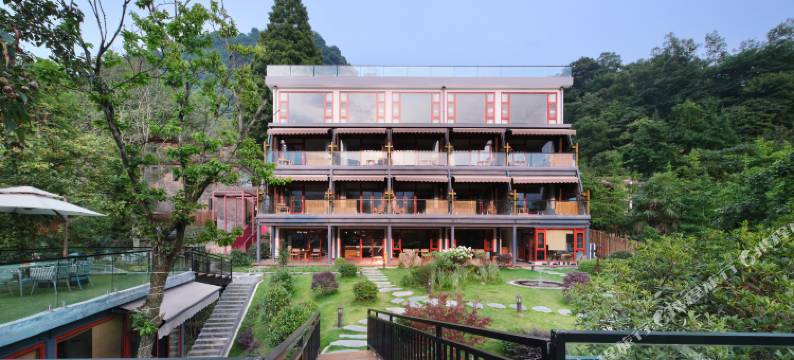 青城山山色森林私汤酒店图片