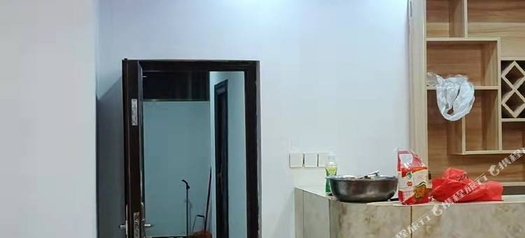 色达甲学酒店图片