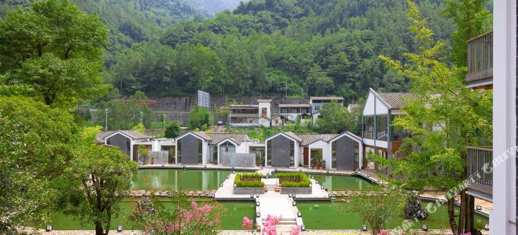 悠哉山居温泉民宿图片