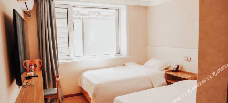 萝北沐年之夏宾馆图片