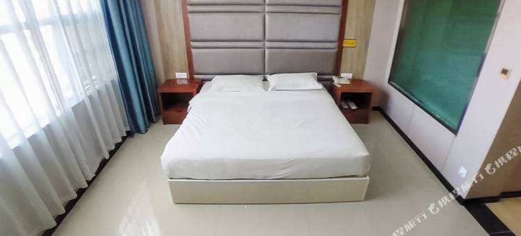 松滋豪泰滨江大酒店(新江口大桥市标店)图片