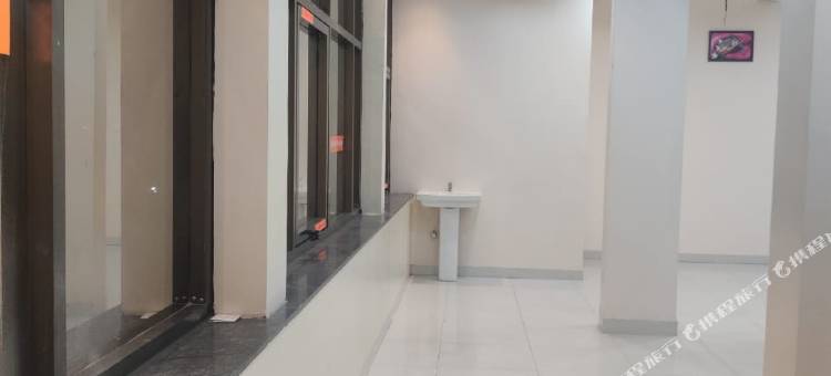 哈里拉姆塔酒店(Hotel Hariram Tower)图片