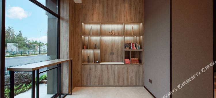 艾扉酒店(上海浦东大道歇浦路地铁站店)图片