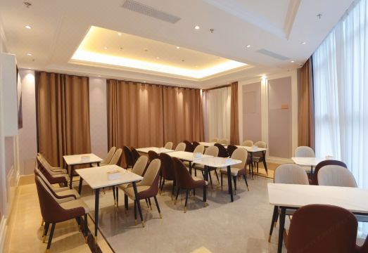 Vienna Hotel (Dezhou Xiajin Siji City Branch) Hotel Overview