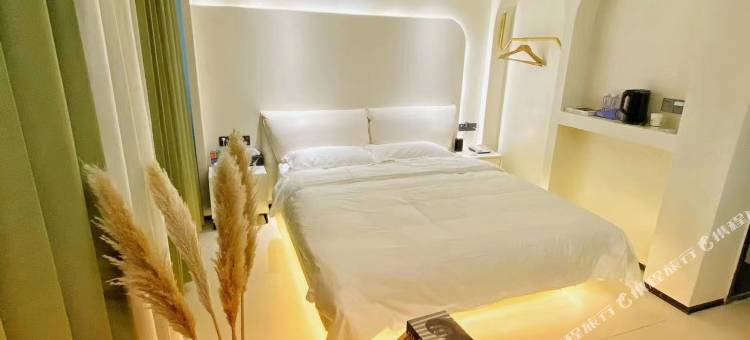 W+智慧酒店(华森时代广场店)图片