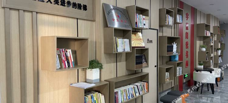 宇豪国际酒店(海勃湾区乌海火车东站店)图片