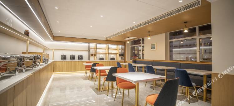 素柏·云酒店(东港市府店)图片