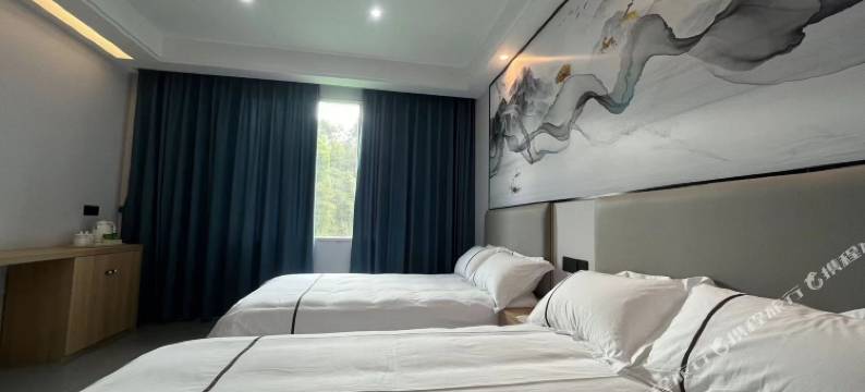 代氏山庄(乐山大佛店)图片