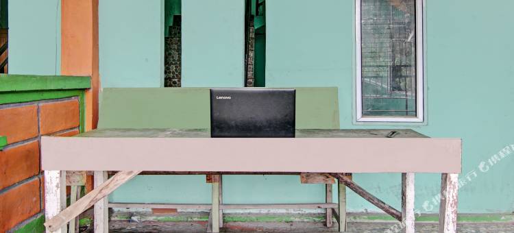 Hotel O 彭吉纳潘沙菲拉酒店，靠近穆斯塔明多柏迈1号住宅区(Hotel O Penginapan Syafira Near Perumahan Mustamindo Permai 1)图片