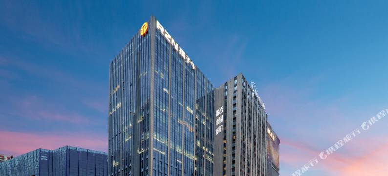梧桐寓酒店(深圳天安云谷雪象地铁站店)图片