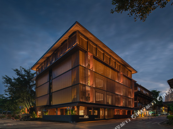 清栖·原木VILLA度假酒店(告庄西双景星光夜市店)