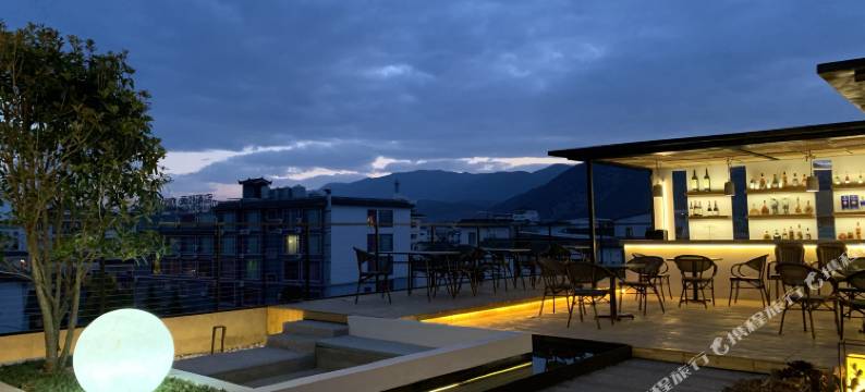 丽江古城区右见雪山美宿酒店(大水车店)图片