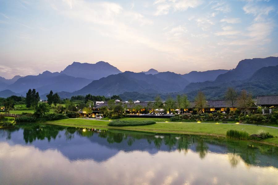 峨眉山高橋裏溯溪·麓谷酒店